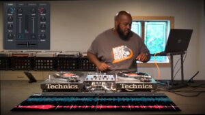 Nice Guy mezclando música con VirtualDJ